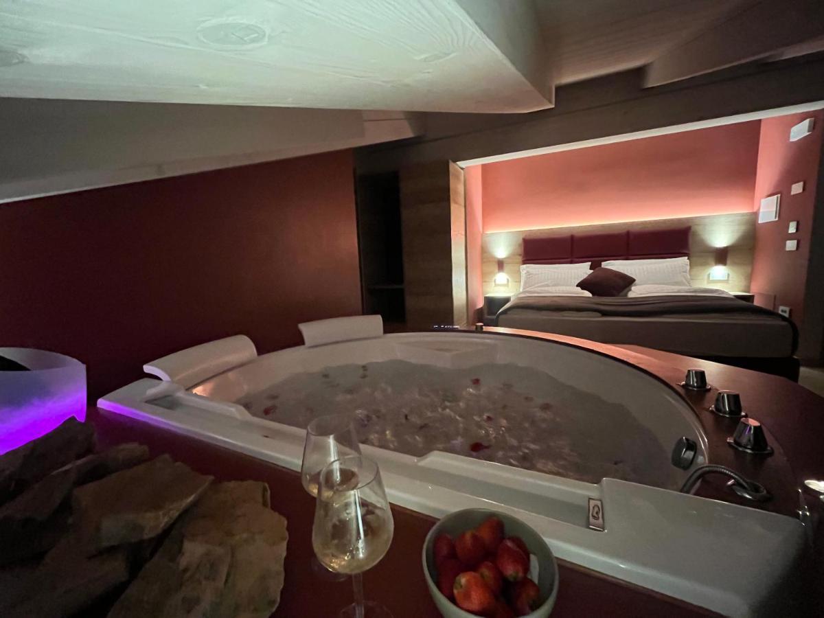 Le Rocce Val Di Non - Quality Room & Breakfast Tassullo Dış mekan fotoğraf