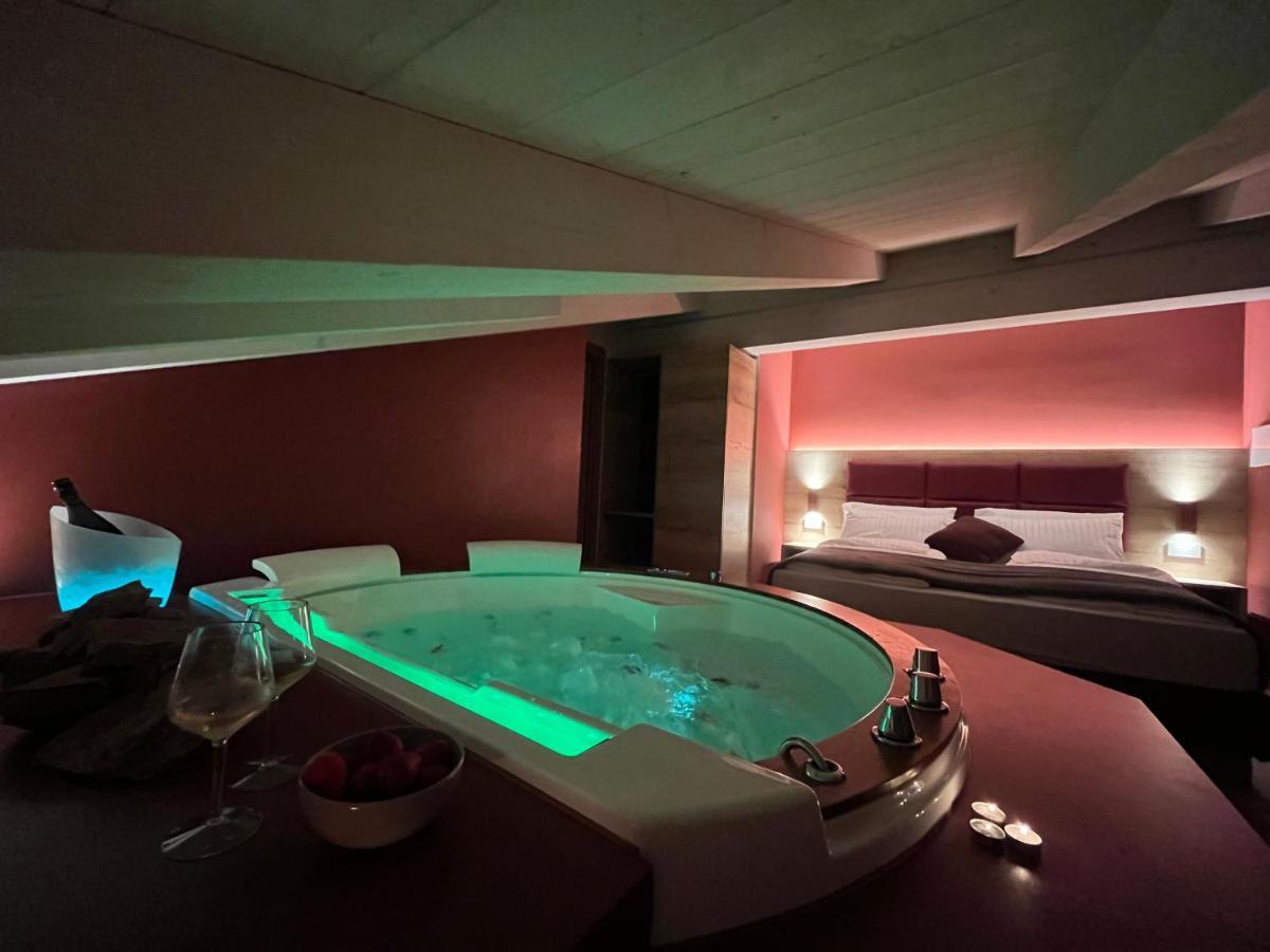 Le Rocce Val Di Non - Quality Room & Breakfast Tassullo Dış mekan fotoğraf