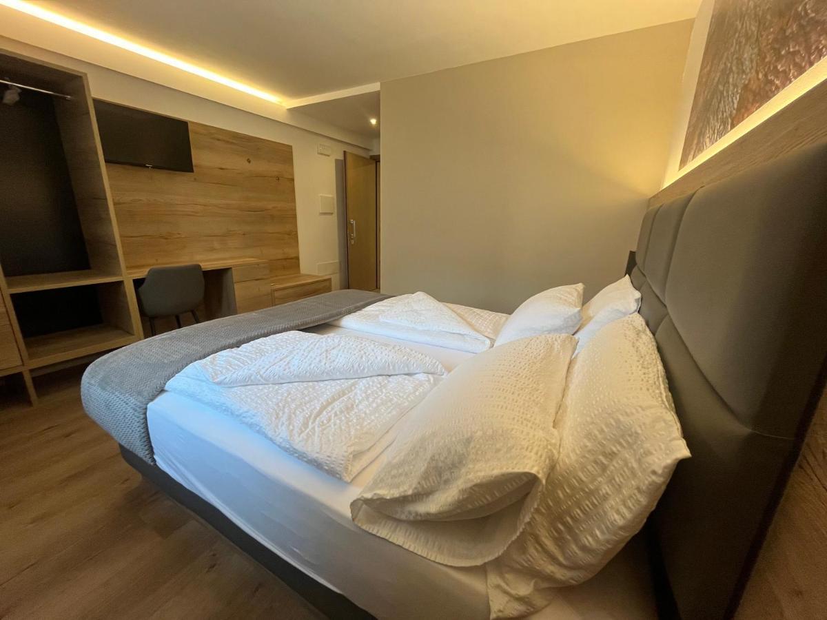 Le Rocce Val Di Non - Quality Room & Breakfast Tassullo Dış mekan fotoğraf