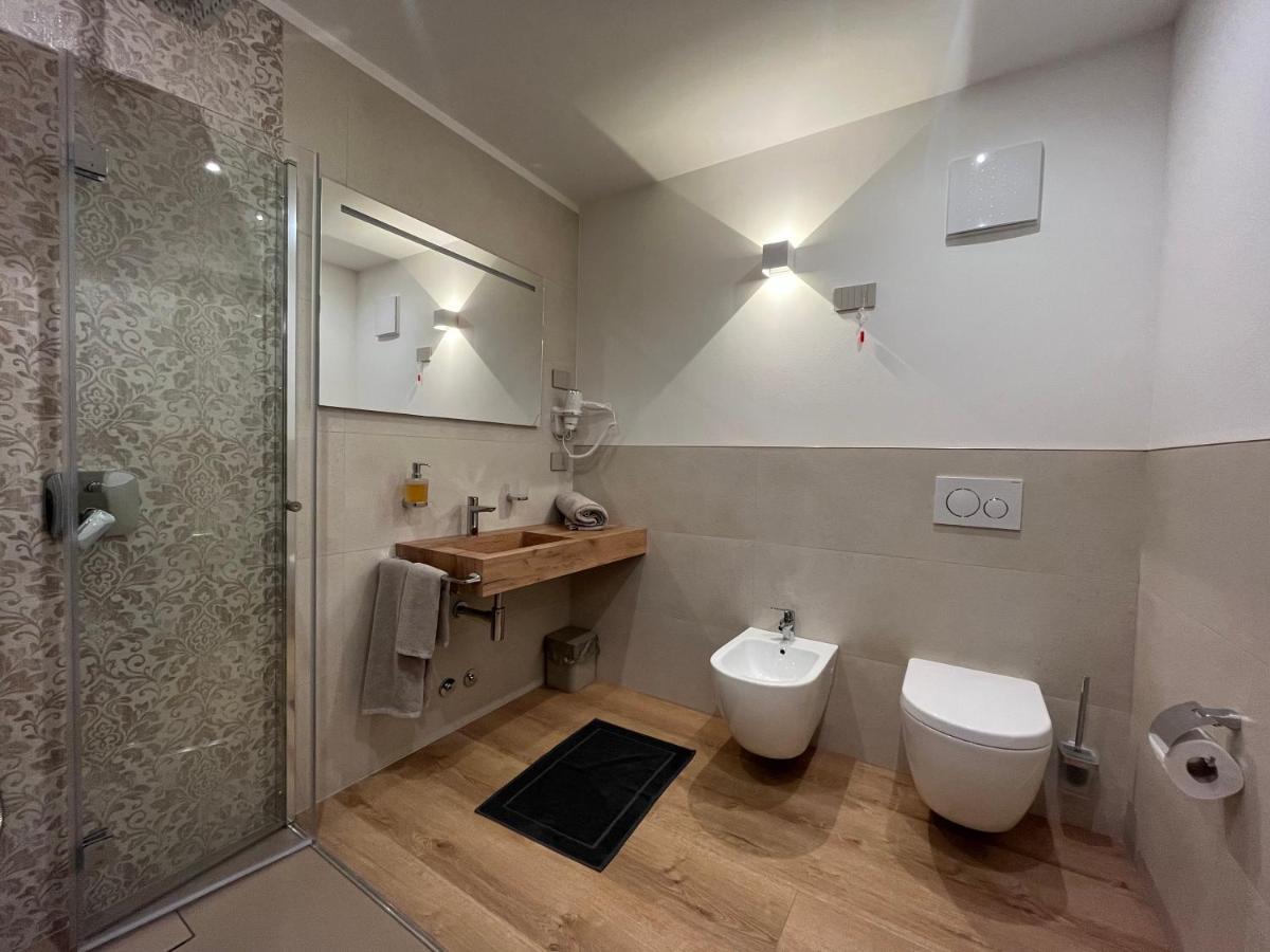 Le Rocce Val Di Non - Quality Room & Breakfast Tassullo Dış mekan fotoğraf