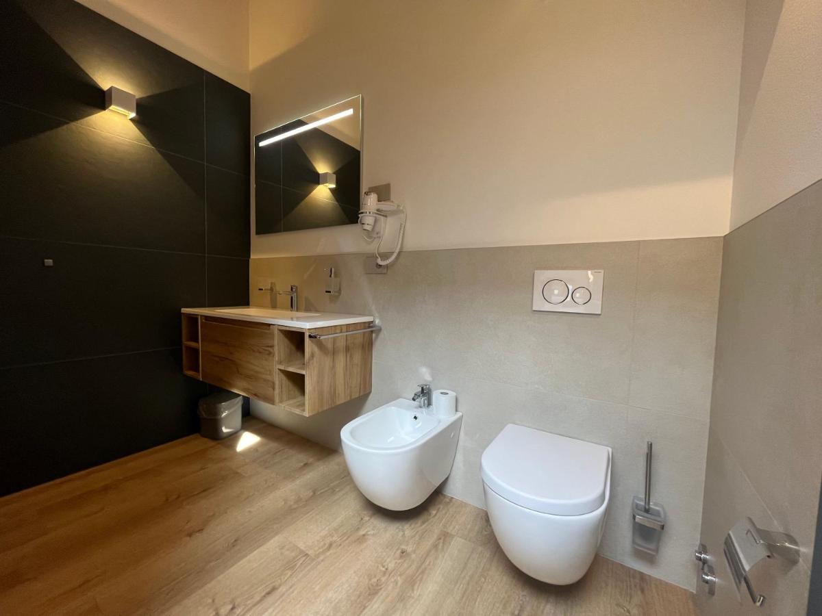 Le Rocce Val Di Non - Quality Room & Breakfast Tassullo Dış mekan fotoğraf